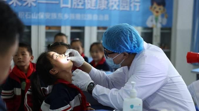 全国爱牙日-口腔健康校园行活动在甘肃省善家小学举行