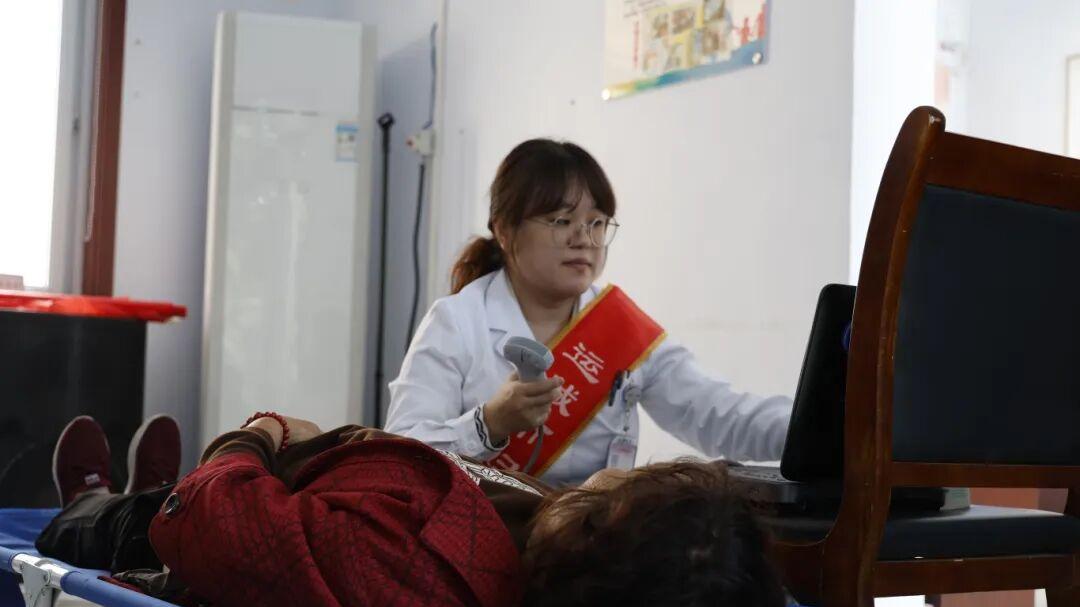 医社联动送健康   共筑母婴防护线——运城市妇幼保健院开展服务百姓健康行动宣传义诊活动