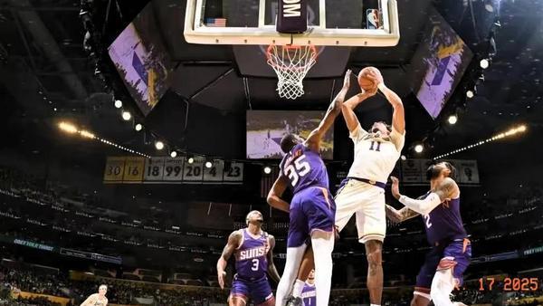 一场119129让湖人转忧为喜，前3仍有希望，要夺冠还有一大命门