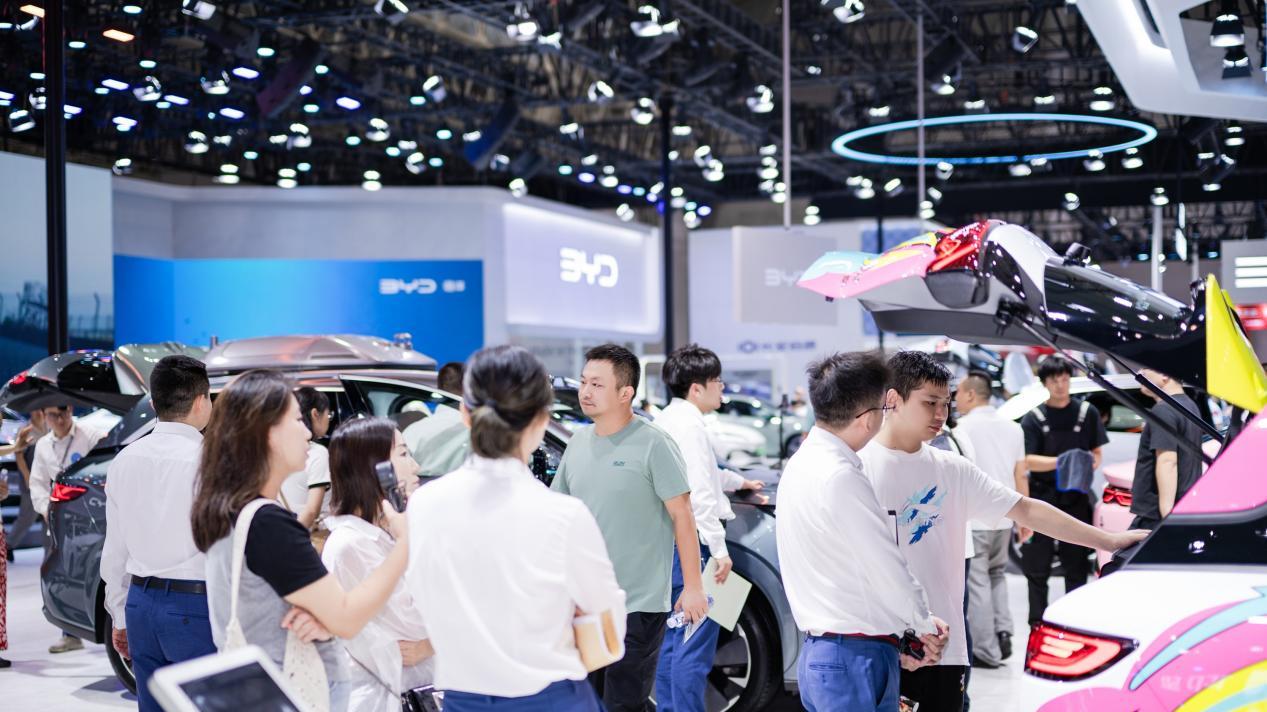 一车全能，家用首选！唐DM-i 175KM版上市，置换补贴后16.98万起