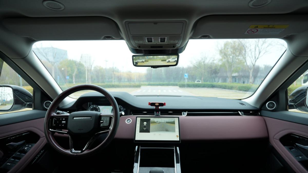 不到25万就能开走揽胜极光L，你还选宝马X3吗？