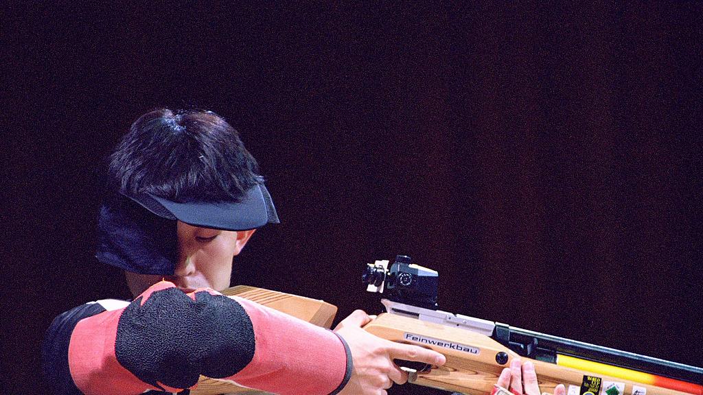 蔡亚林悉尼奥运气步枪夺冠，为承德体育添辉煌