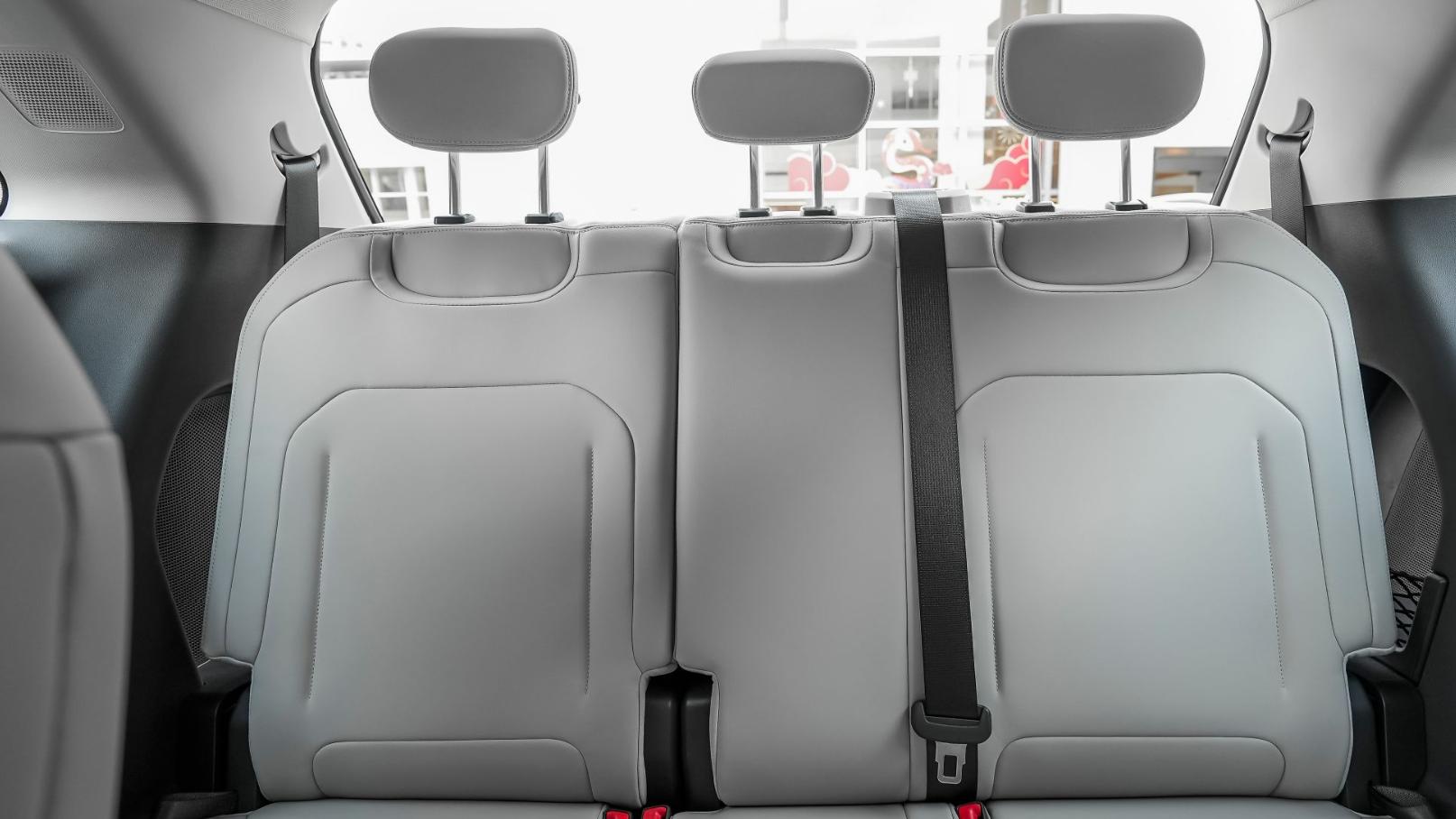 方向盘和座椅加热很重要，冬天开26款锐界L很舒服