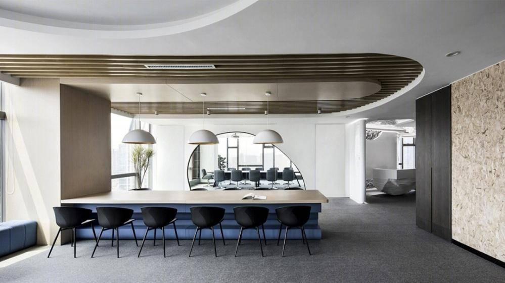 从LOGO到光影秀：如何将企业标志转化为空间核心艺术装置