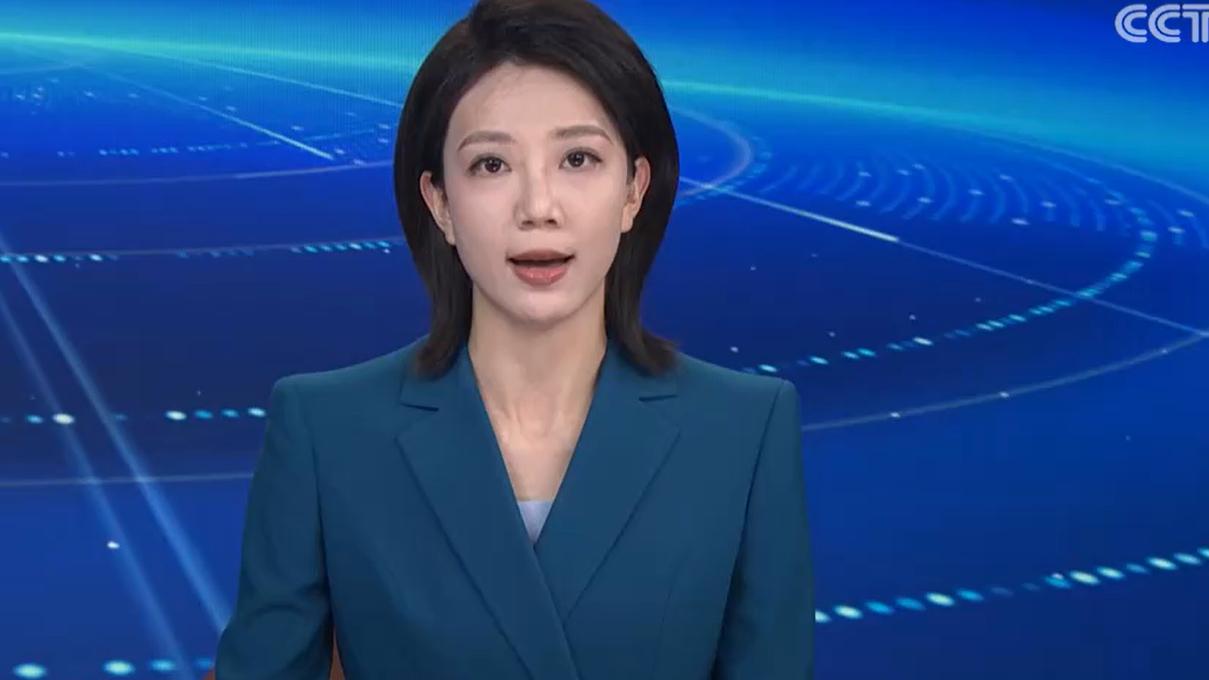 破防瞬间！香港主播哽咽播报火灾噩耗，镜头前强忍泪水画面看哭全网