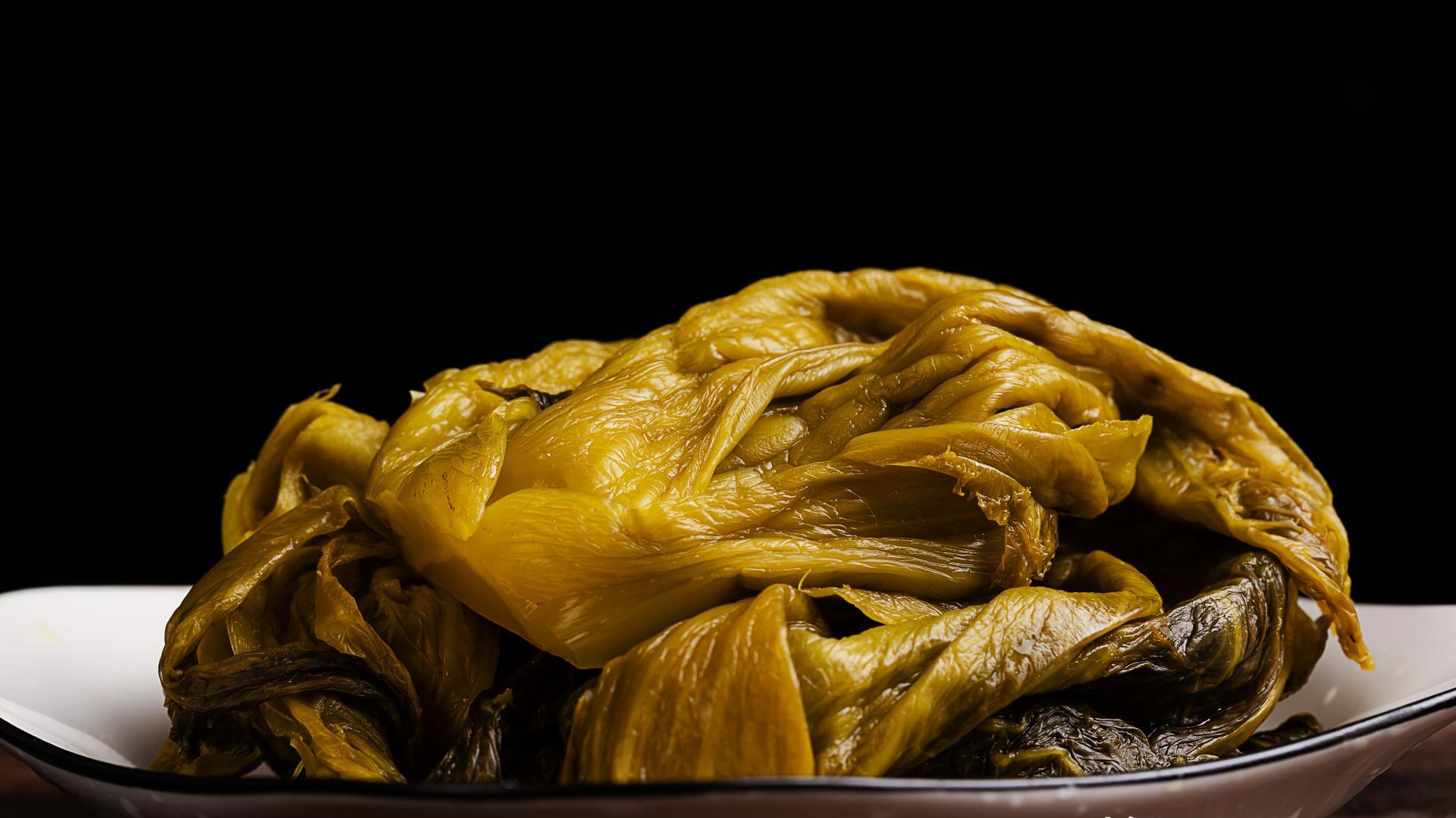 【在夜市上买的淀粉肠，里面的“肉”到底是什么？】