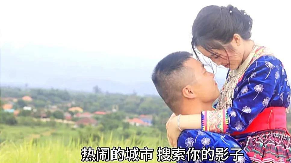 湖南小伙为娶老挝女友，干农活累到起泡，终获丈母娘认可