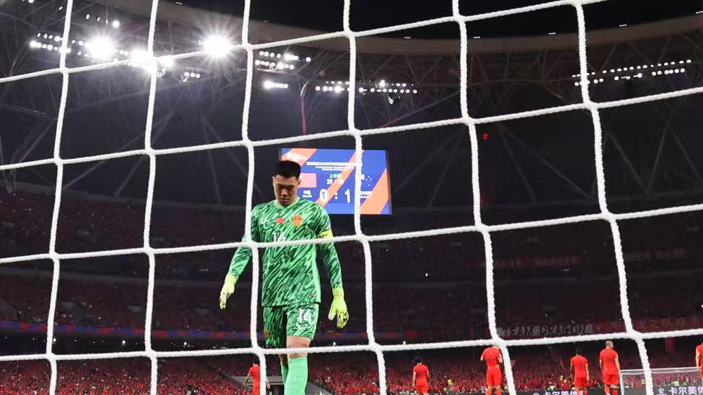 国青、国足、国少相继溃败，中国足球路在何方？