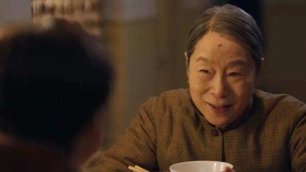 《六姊妹》直到刘美心拒绝再婚，才明白何家丽晚景凄凉可悲的原因