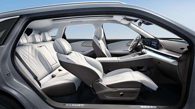 星途瑶光10万辆下线仪式圆满落幕，见证品牌发展新里程碑，展现中国汽车制造实力