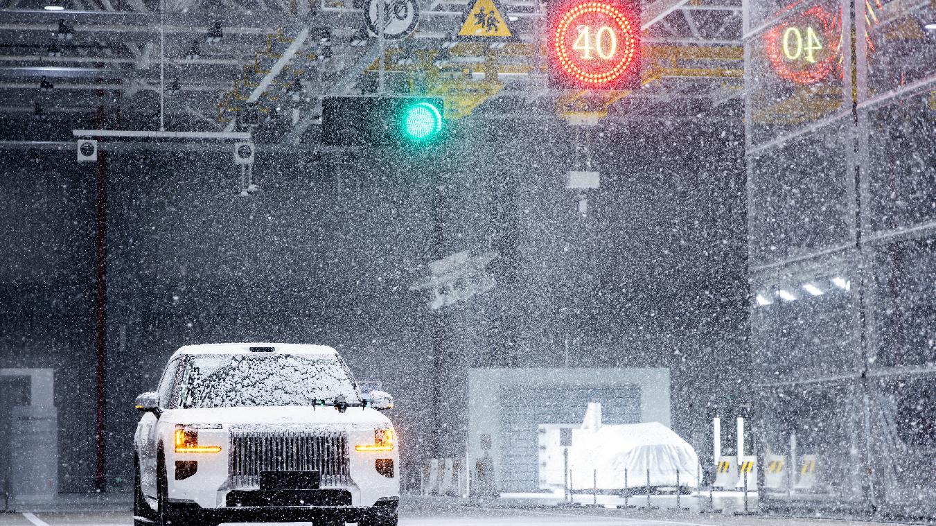 吉利摘得汽车工业 “安全明珠” 全域安全中心树立全球新标杆