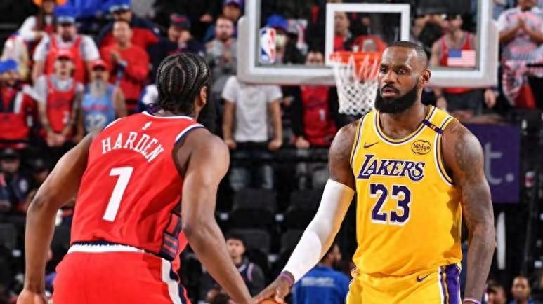 拒绝6连败！快船大胜湖人，哈登21+10，小卡32+12 ，老詹空砍36+4