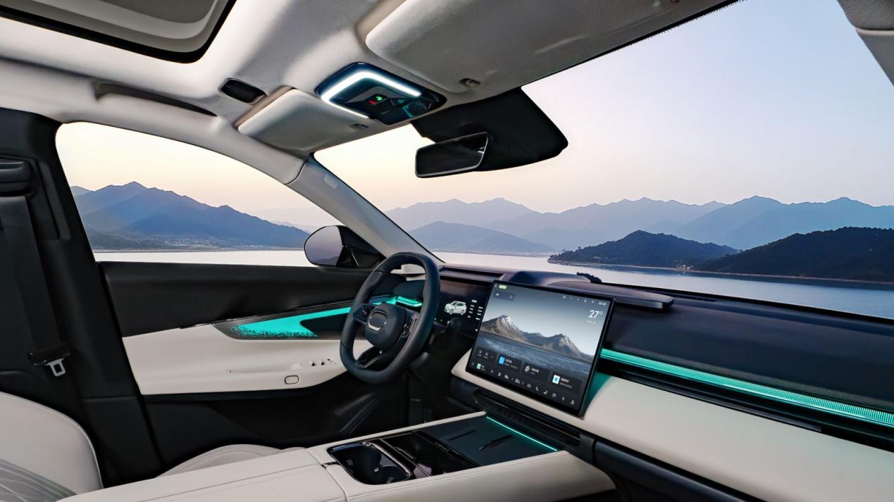 20万级家庭SUV新标杆！全新领克08EM-P成为“进阶生活”最优解？