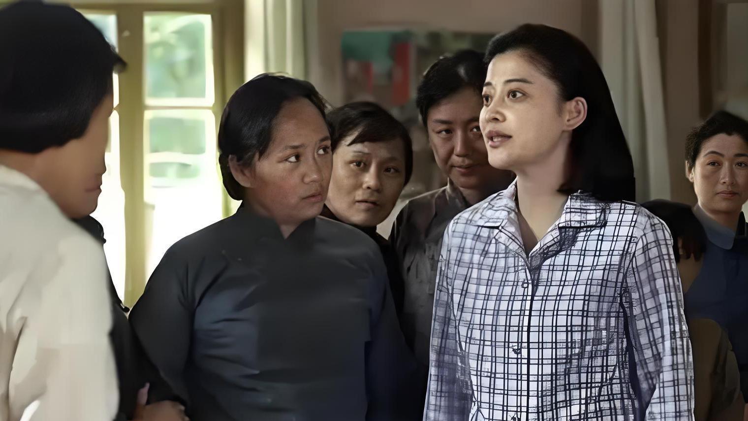 父母爱情：江德福宁可帮安泰欧阳懿，为何也不愿意帮自家亲戚？