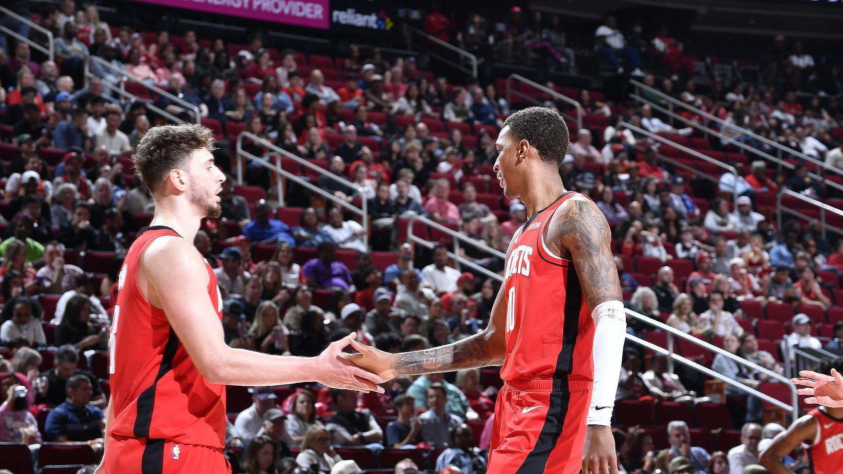 起死回生！连续两场轰137+，进攻效率联盟第一！杜兰特没白来