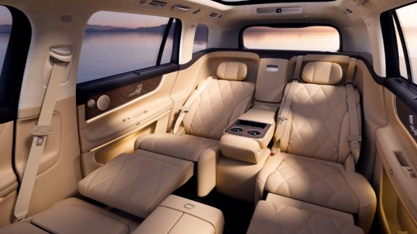 超26万用户的共同选择 问界M9递交上市两周年高分答卷