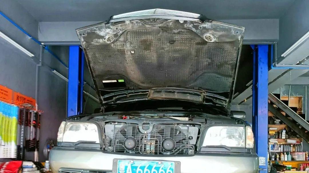 修车偶遇粤A66666，王健林同款虎头奔，网友：真正的虎头奔之王