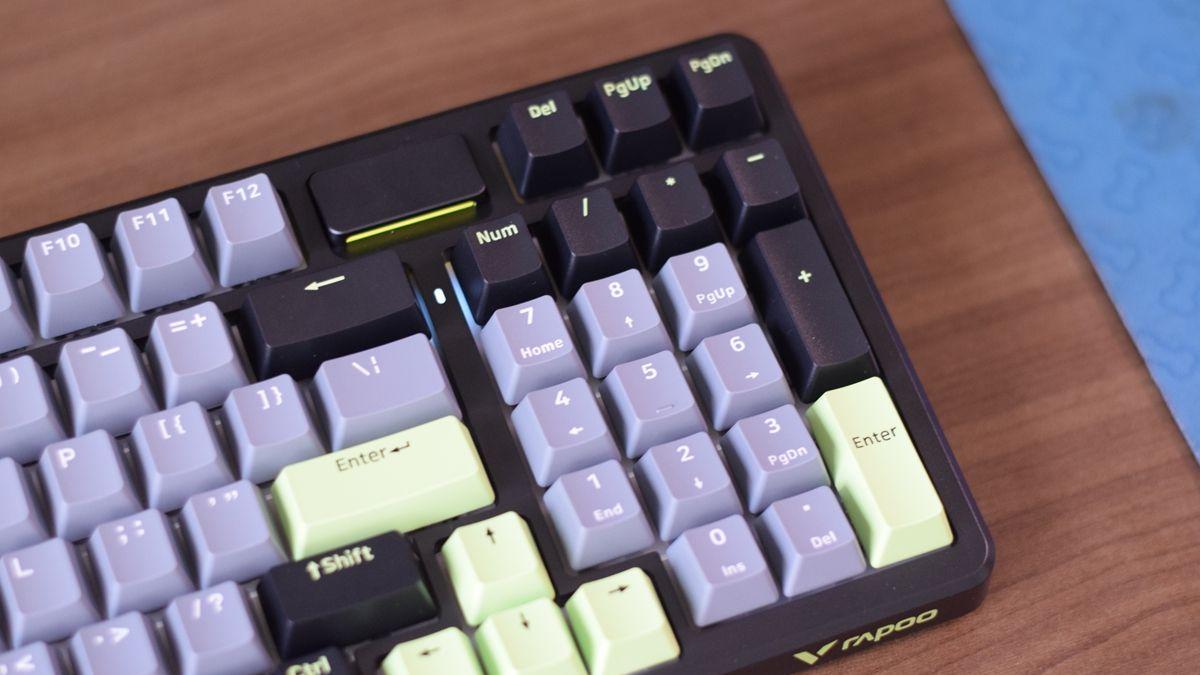 效率与手感我全都要：雷柏V700DIY-98或成多设备办公终极武器