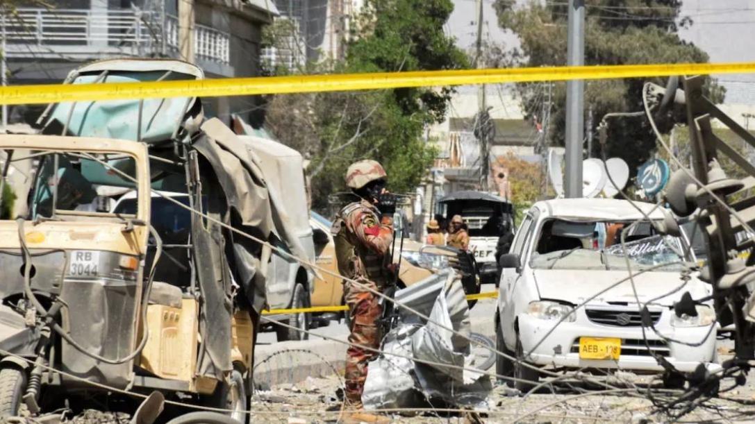 巴基斯坦宣战！法院爆炸12死27伤，巴防长：我们已处于战争状态