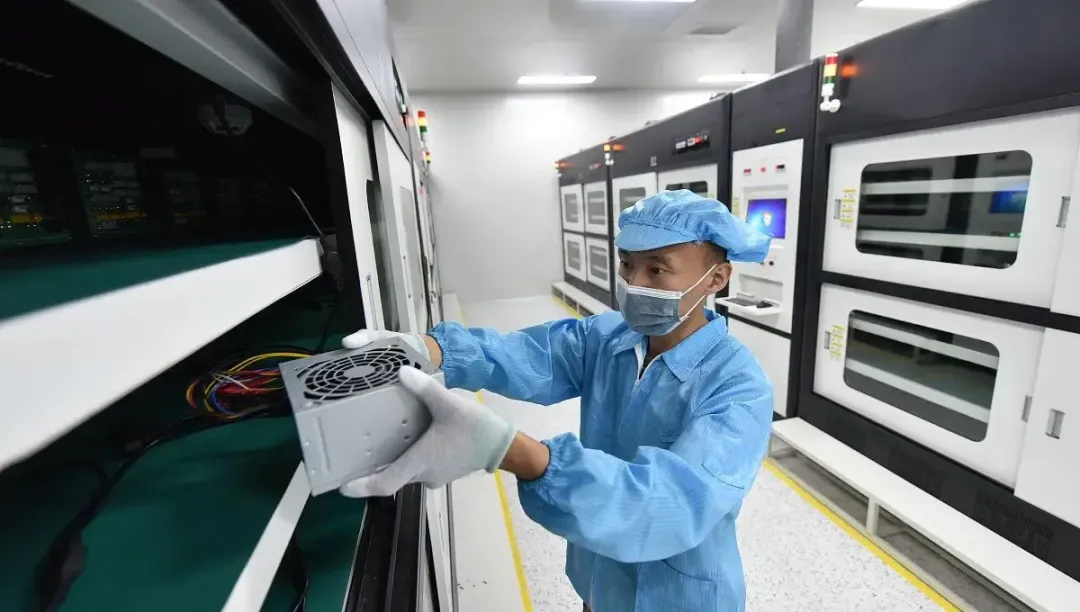 我国10大高薪专业排名，第1名人人皆知，而电气工程也只能排第7