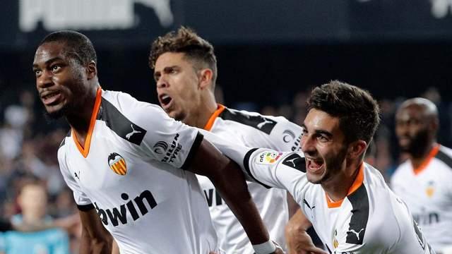 西甲焦点战：皇马冲冠在即，巴伦西亚保级能否爆冷？