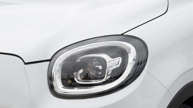 蔚来萤火虫价格的一半？零跑T03海内外同步销售，有何亮点？