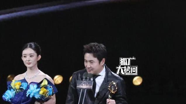 微博之夜太真实，关晓彤无镜头，李沁直接离场，肖战作品未播得奖