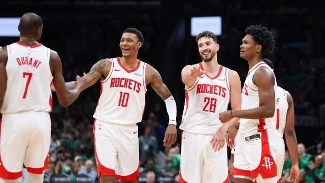 火箭小将关键时刻被弃用！提上首发或是错误 第六人成最佳选择