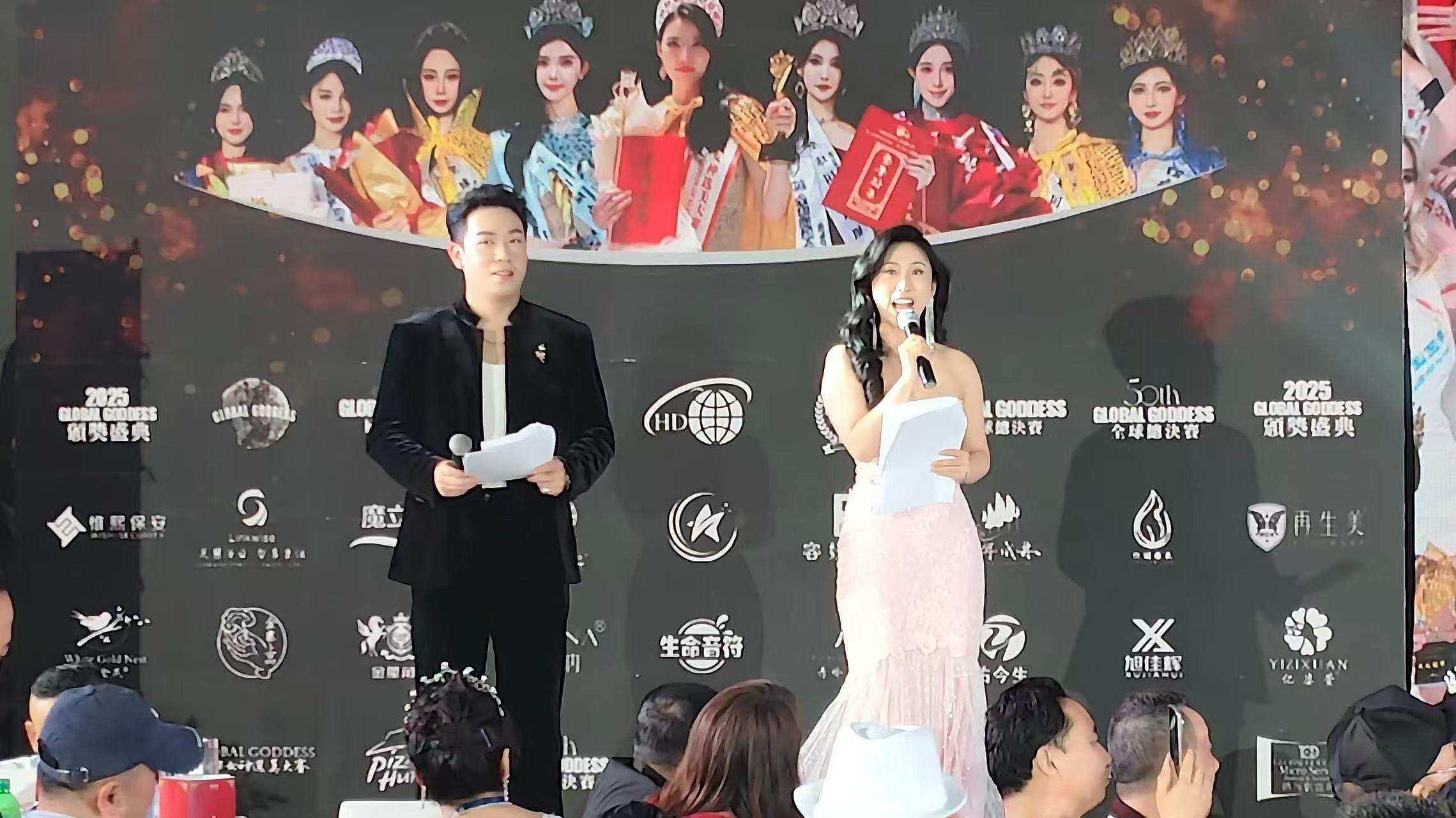 一场融合时尚、艺术、文化与公益的国际盛典