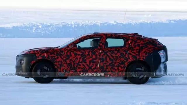 全新阿尔法·罗密欧Stelvio谍照曝光提供纯电和混动供选