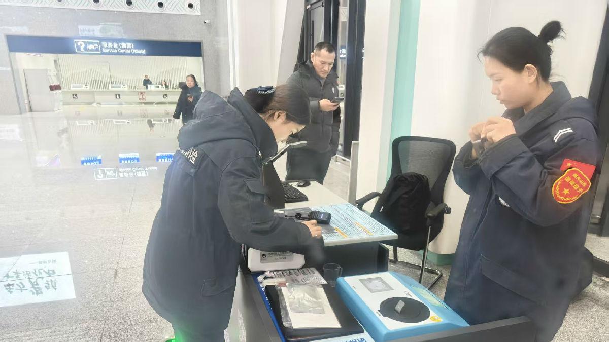 高铁站的安检设备主要有哪些？