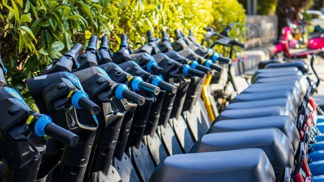 发布电动自行车新国标，强化安全性能，设置过渡期