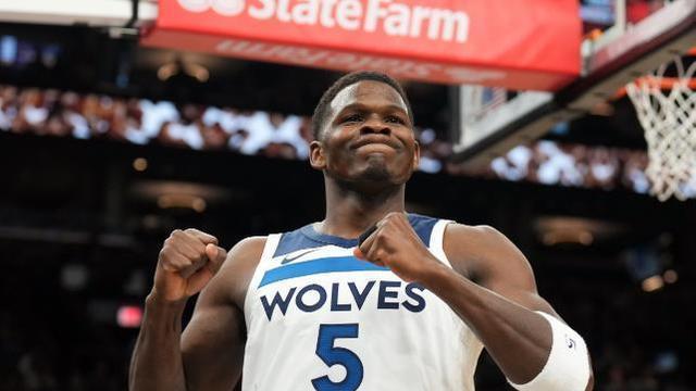 小史密斯复出！火箭队再度变阵？双前锋可兼容，28岁射手回替补席