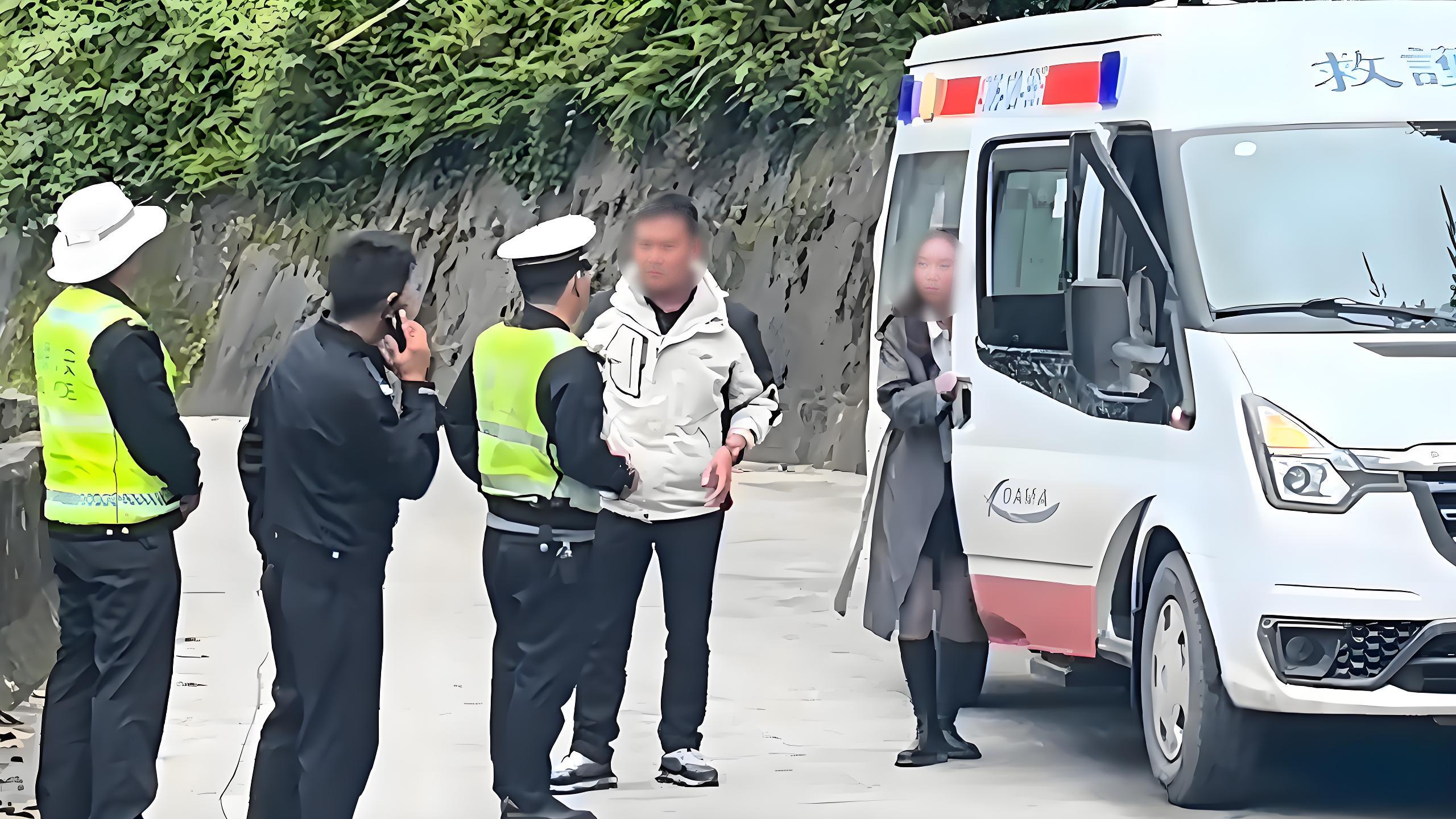 官方通报救护车拉警报开道旅游：涉事公司停业整顿，专项整治启动