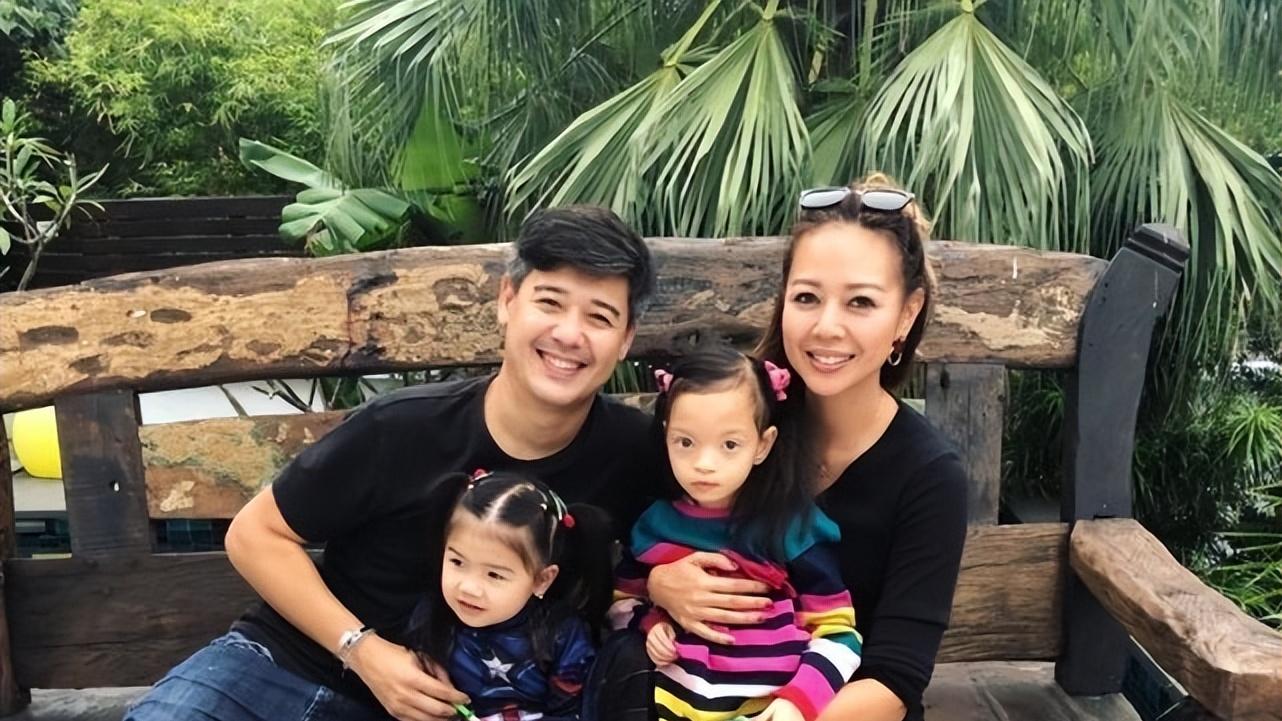 钟丽淇为罕见病女儿庆15岁生日，医生曾断言活不过2岁，母爱改写生命奇迹