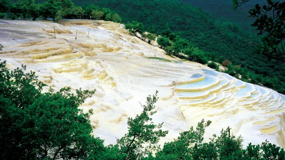 许岚：迪庆的秋天（组诗二）｜“中国作家驻村计划”作品选登