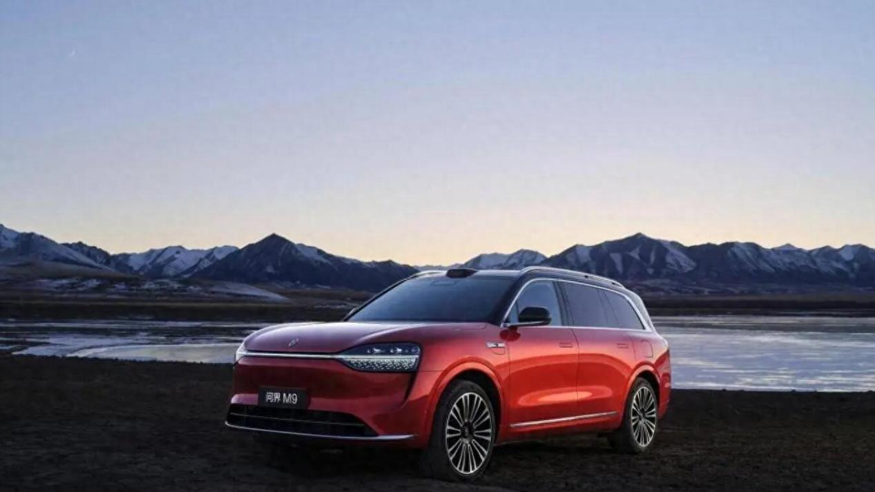 问界M8与M9预订火爆，三天半小订量突破7万台