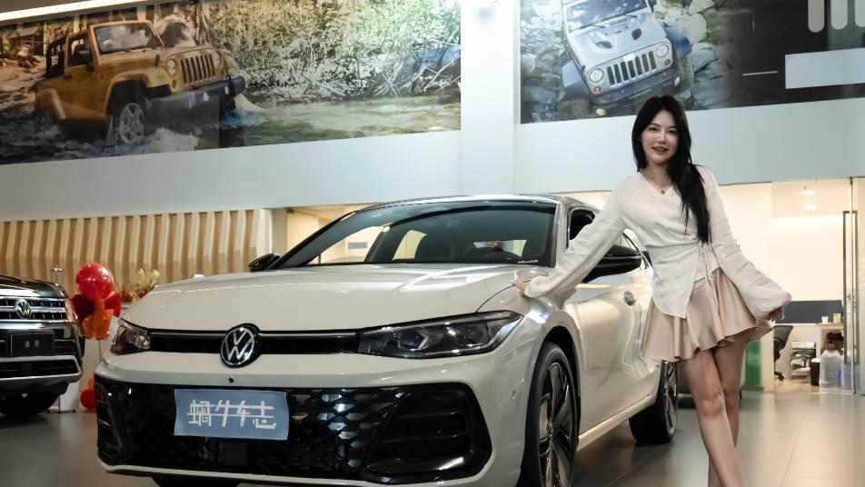 13万入手帕萨特380，燃油车性价比逆袭，消费者为何纷纷转向