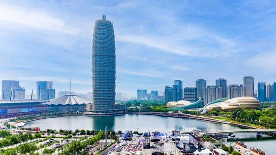 每次升级，都更懂你！2025款五菱缤果携手代言人孟子义缤纷上市！