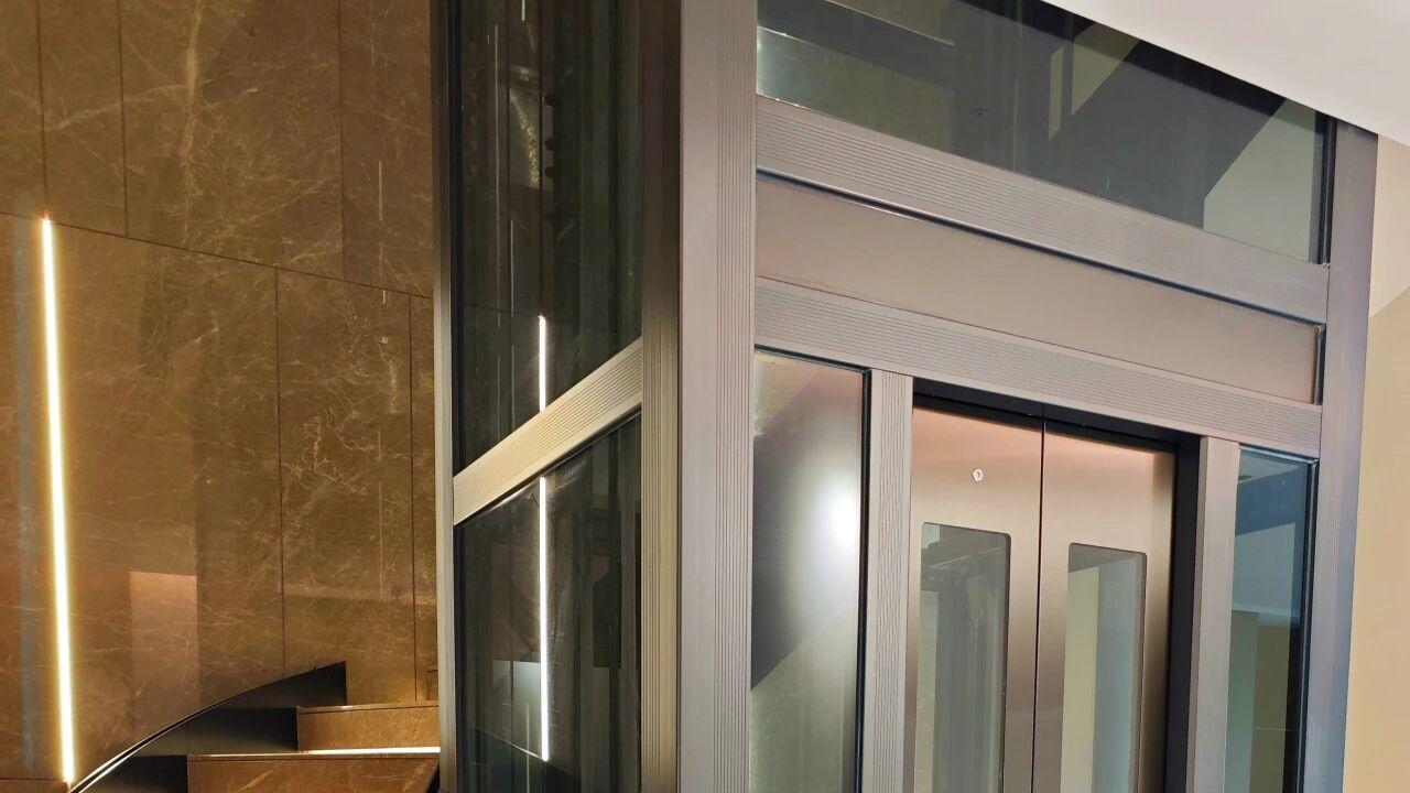 全透明观光电梯选哪家？法立奥用匠心打造别墅 “移动观景台”