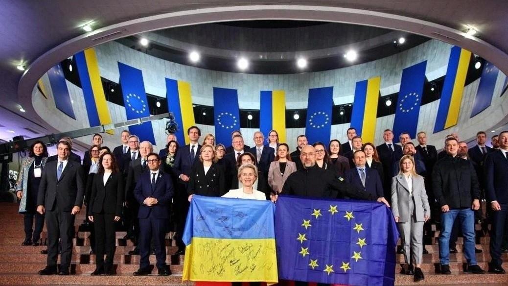 欧洲900亿援助刚落地，盟友却集体沉默，钱到底去哪了？