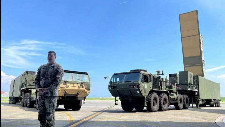 美军急溜！“堤丰”导弹连夜撤出日本，高市早苗被耍懵，狂言该买单了