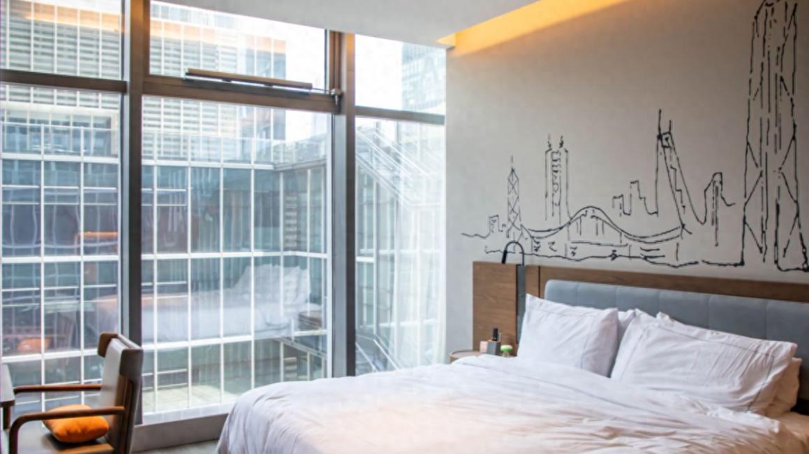 考完即出发，酒店客房成“疗愈第一站”