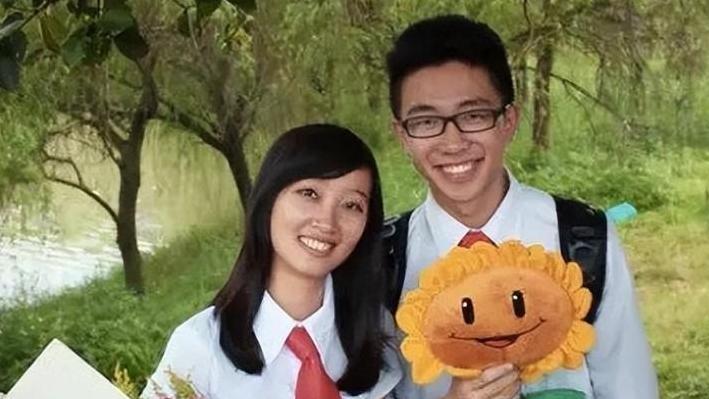 6年后的章莹颖家人：弟弟新添一子，父母直播背后的故事