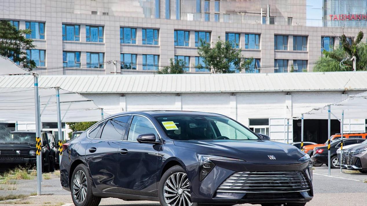 2025款别克君越真的没缺点？三大硬伤劝退年轻人