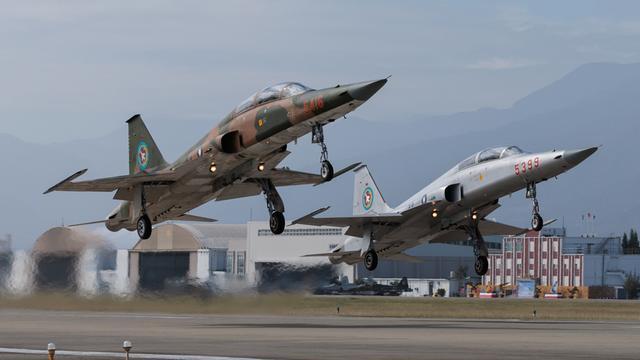 来大陆看过真相，台退伍兵怒批赖清德：台军生不如死，没人能打仗