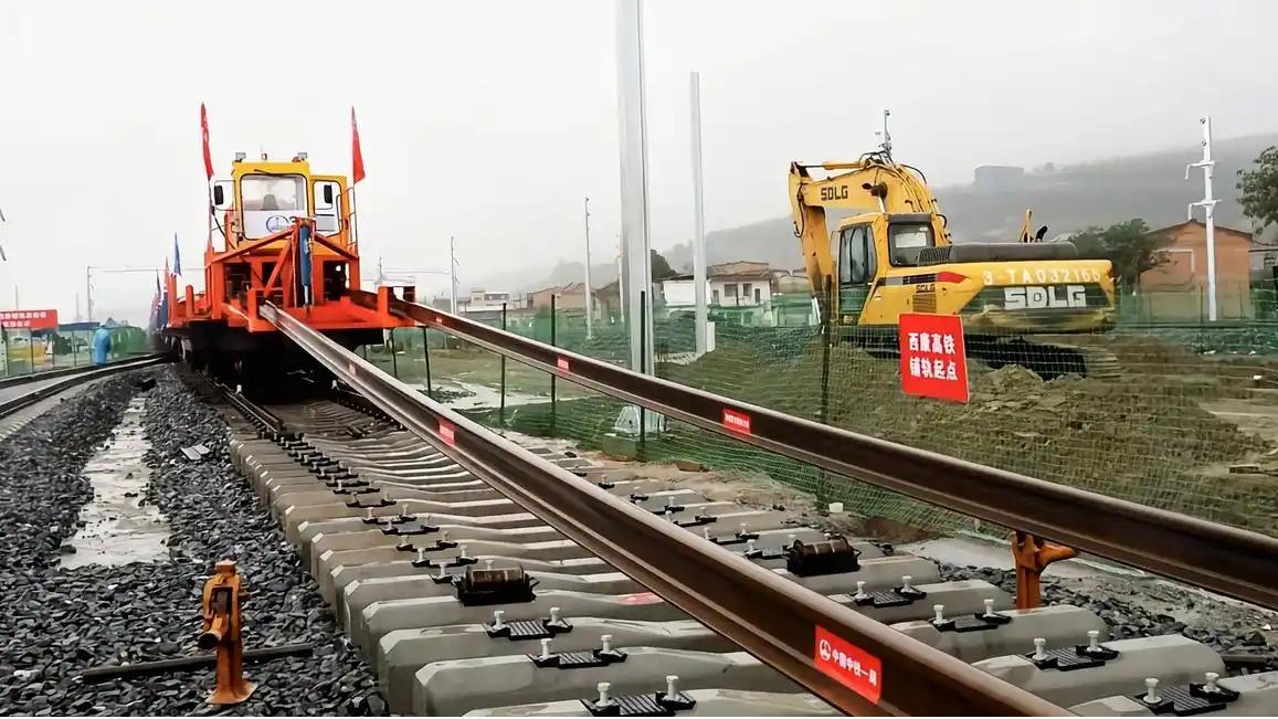 真太棒啦，西渝高铁西康段将开通，沿途老百姓有福啦