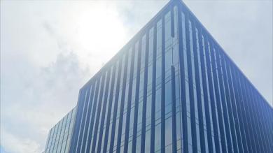 在上海两次隆胸失败后遭威胁“110管不着”，女子维权反遇“报复式”对待