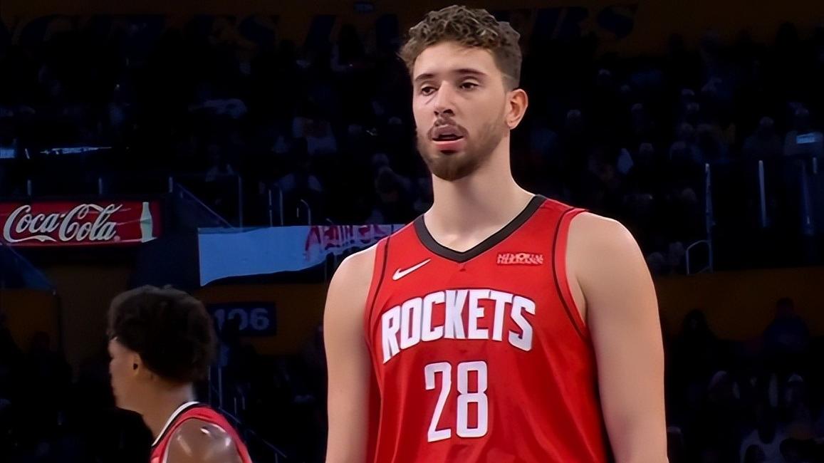 NBA圣诞大战焦点战：杜兰特立棍单打无解，詹姆斯老了，里夫斯受伤离场