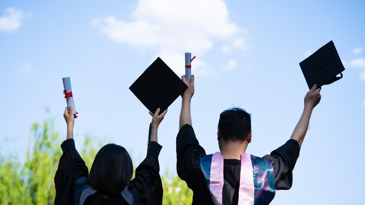 可以直接封神的朋友圈毕业文案，发圈秒被赞